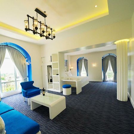 Hotel Carlito Tagaytay Tagaytay City Εξωτερικό φωτογραφία
