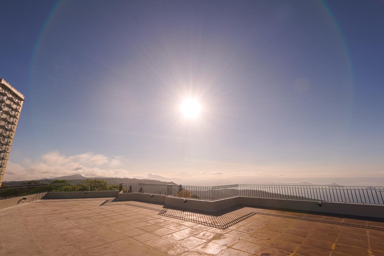 Hotel Carlito Tagaytay Tagaytay City Εξωτερικό φωτογραφία