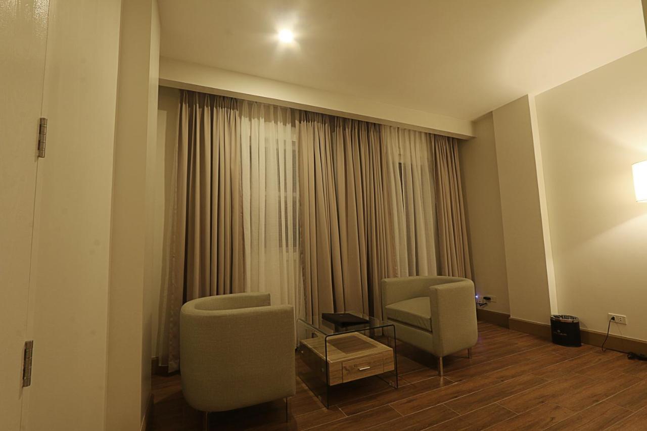 Hotel Carlito Tagaytay Tagaytay City Εξωτερικό φωτογραφία